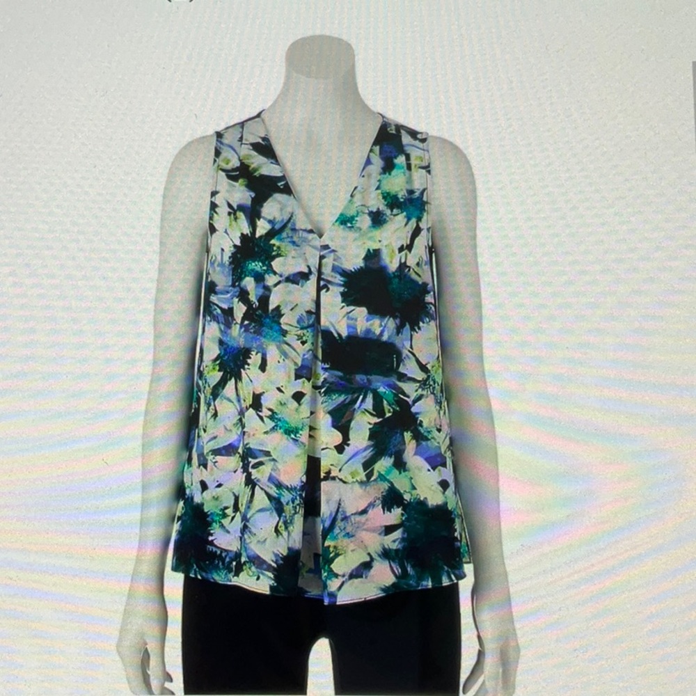 Apt 9 Pleated Floral Vneck Top